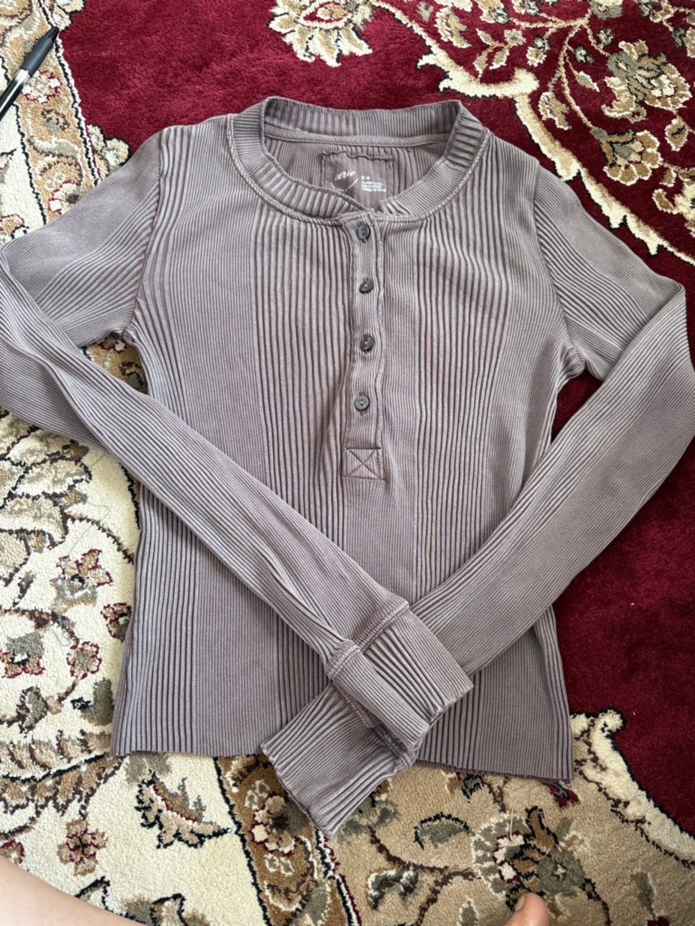 Aerie ribbed Henley long sleeves shirt